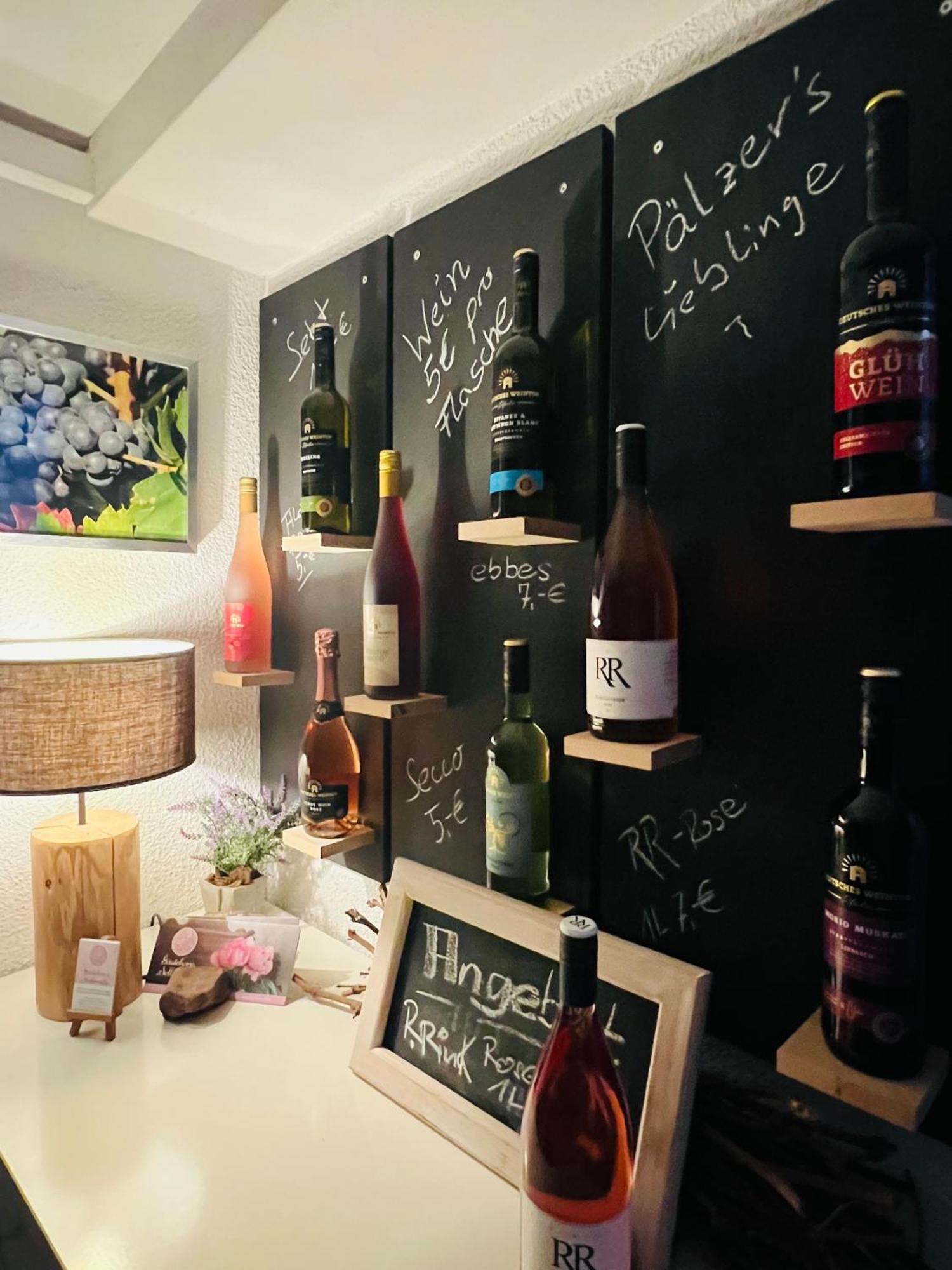 Ferienwohnung Palatina Heuchelheim-Klingen Ngoại thất bức ảnh