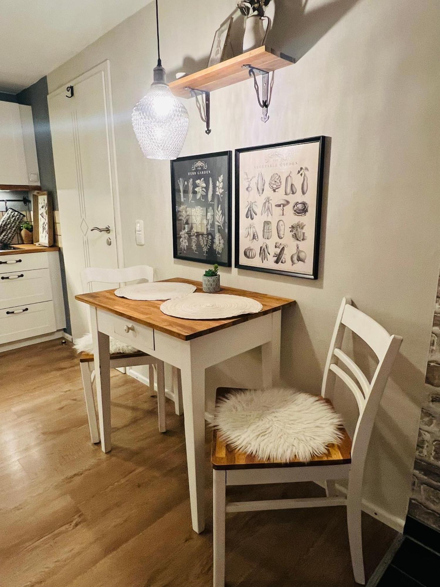 Ferienwohnung Palatina Heuchelheim-Klingen Ngoại thất bức ảnh