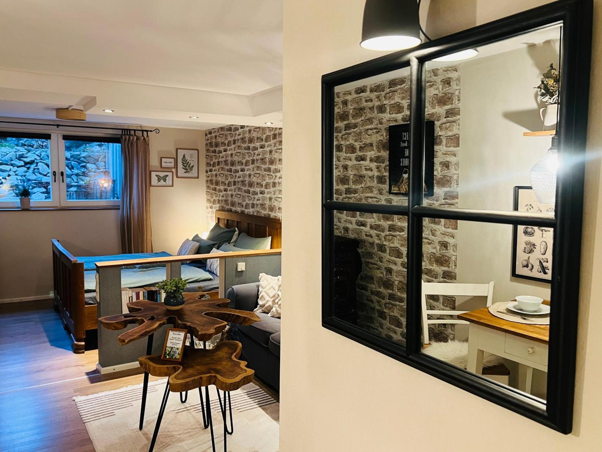 Ferienwohnung Palatina Heuchelheim-Klingen Ngoại thất bức ảnh