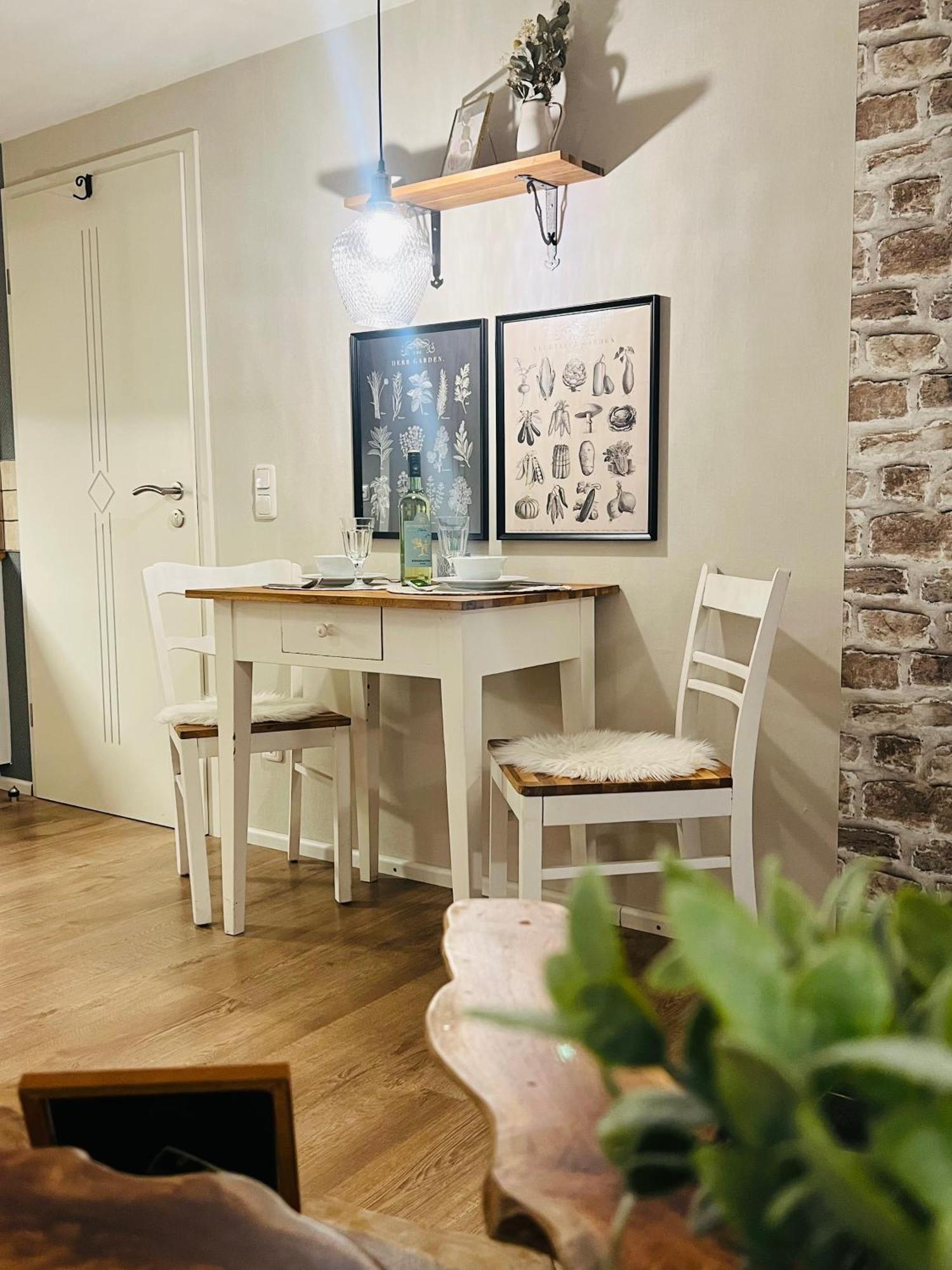 Ferienwohnung Palatina Heuchelheim-Klingen Ngoại thất bức ảnh